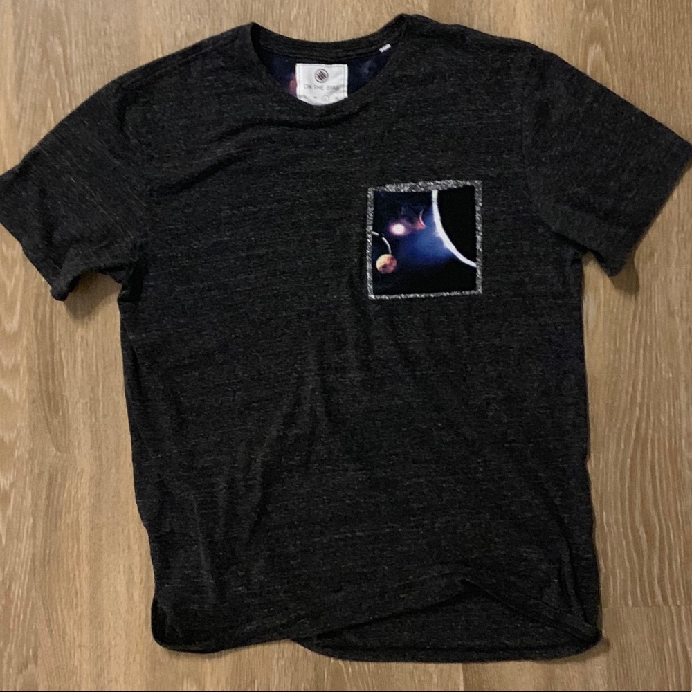 Pocket tee shirt
